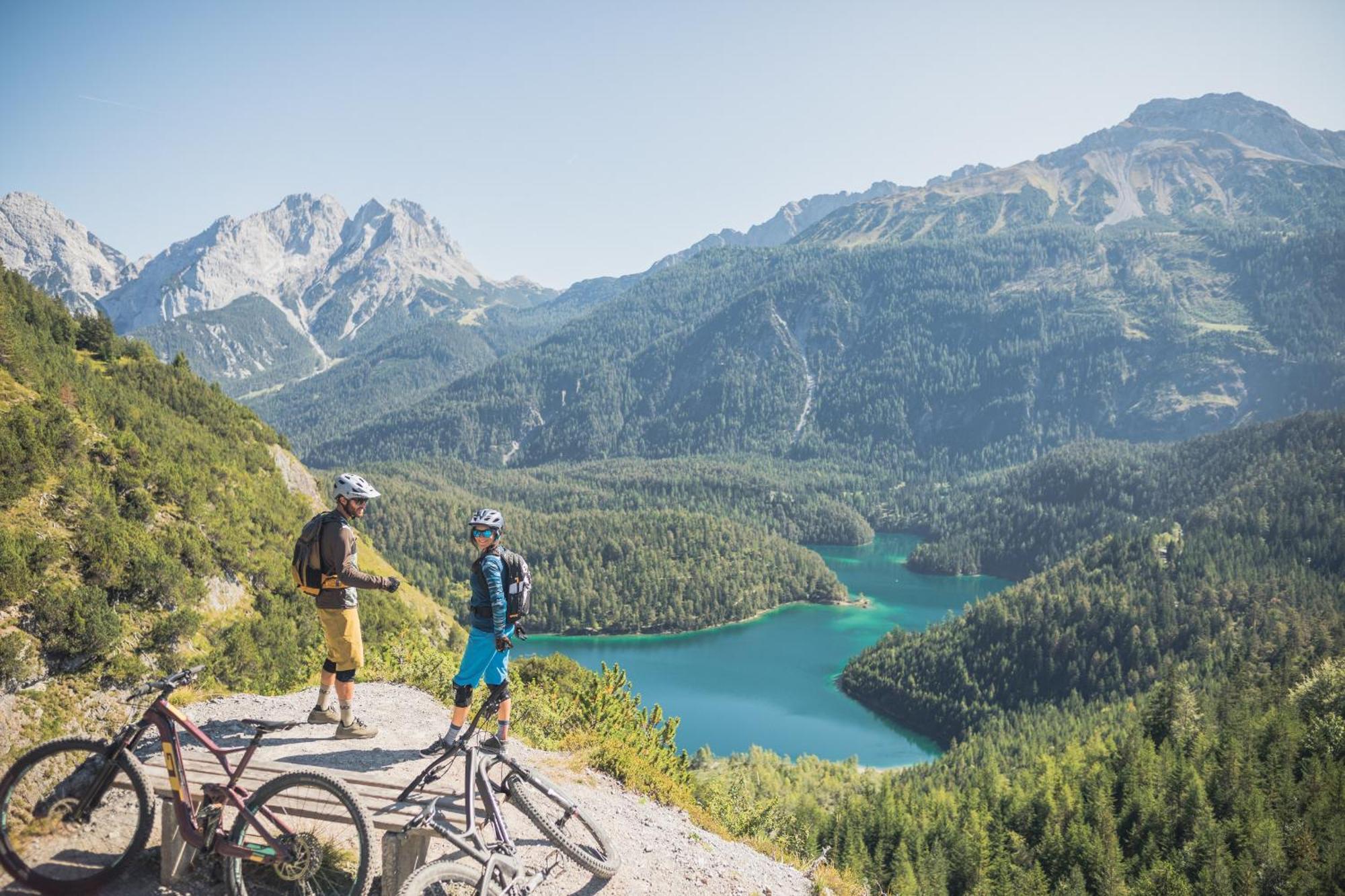 Zugspitz Suites Lermoos By Alps Resorts Экстерьер фото